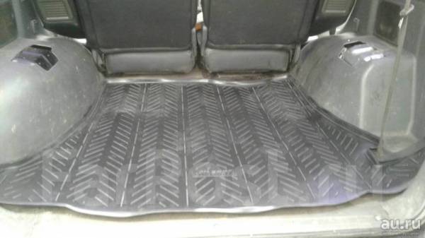 Резиновый коврик в багажник Mitsubishi Pajero 2 (Митсубиси Паджеро 2)(5 дверей)  с бортиком